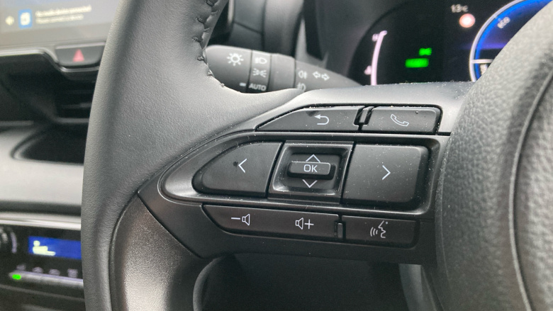 Toyota Yaris 1.5 Hybrid Design 5dr CVT Hybrid Hatchback